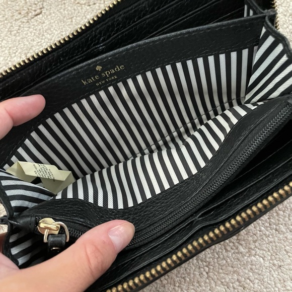 Kate Spade Black Leather Zip Wallet - Picture 4 of 13